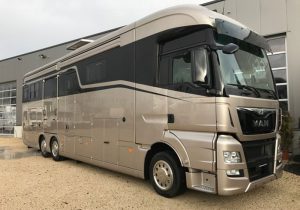 Pferdetransporter MAN 26.480 TGX