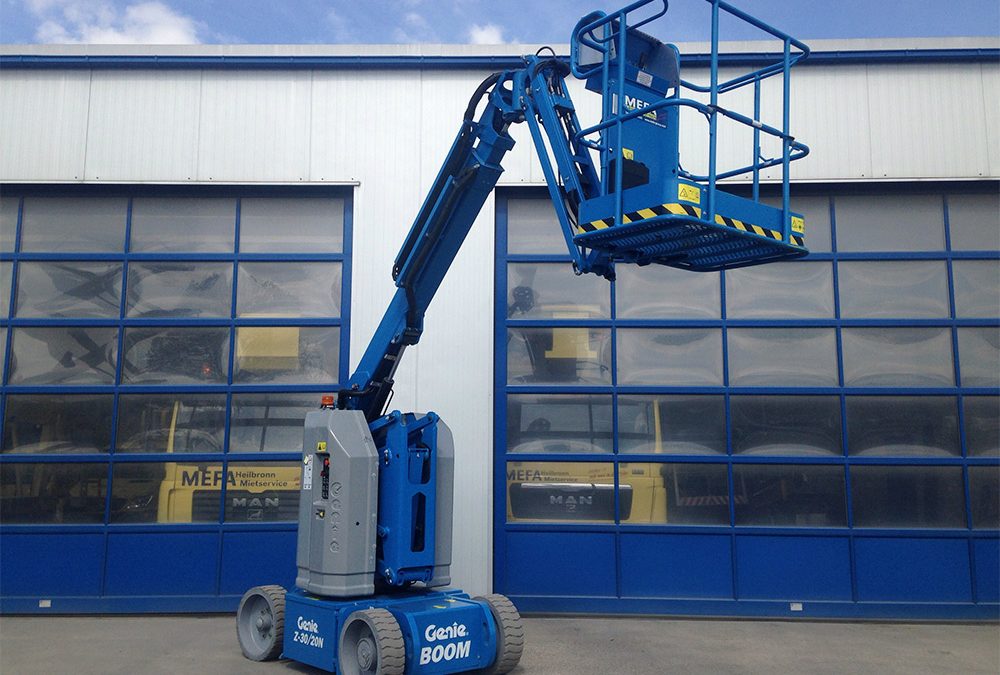 Gelenkteleskopbühne 11 Meter